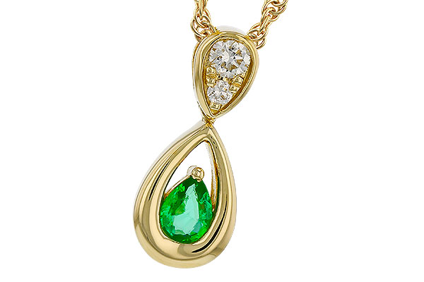 C329-85957: NECKLACE .10 EMERALD .16 TGW (4x3 EMER)